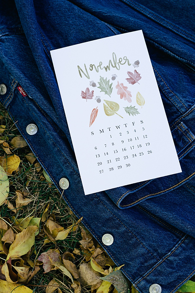 How cute is this illustrated calendar?! All you have to do is print and cut this FREE pdf.