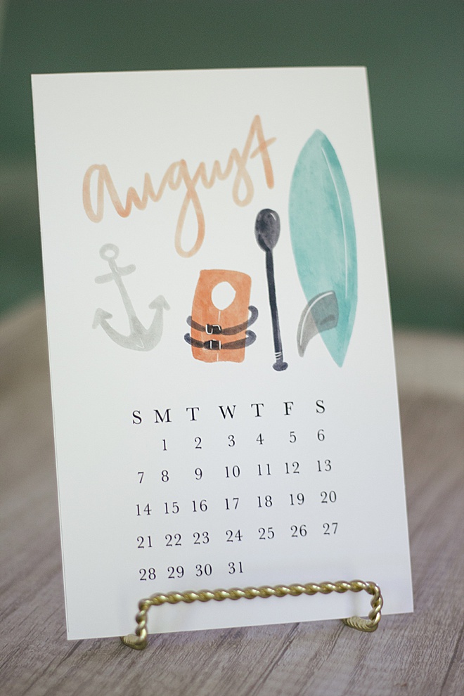 This super cute calendar was hand-illustrated by us, specifically for you for this tutorial.