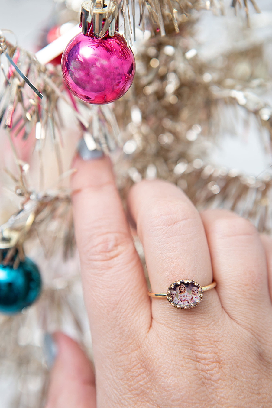 Make your own tiny photo jewelry!