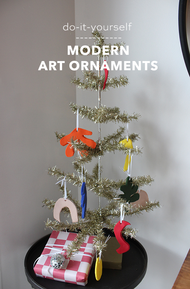 You have to check out these quick and easy modern art ornaments!