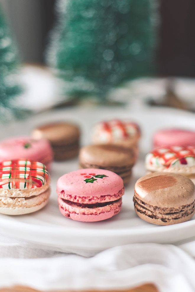 How to paint on macarons for Christmas