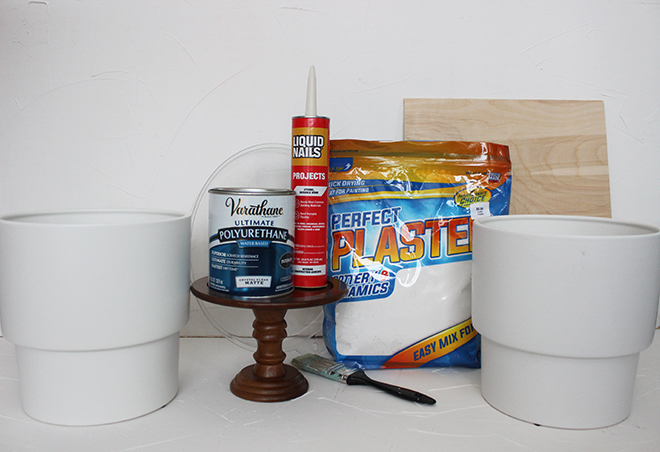 You have to see this DIY plaster side table!