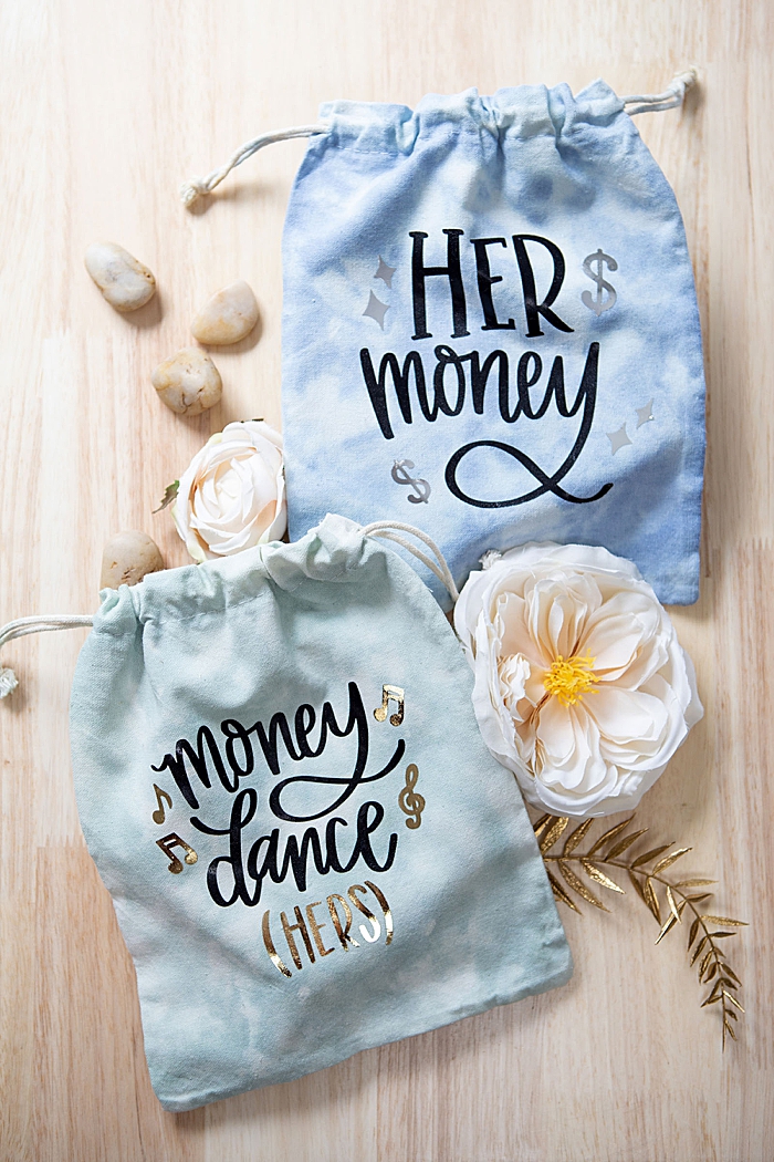 How to make your own Money Dance bags, that are cute!