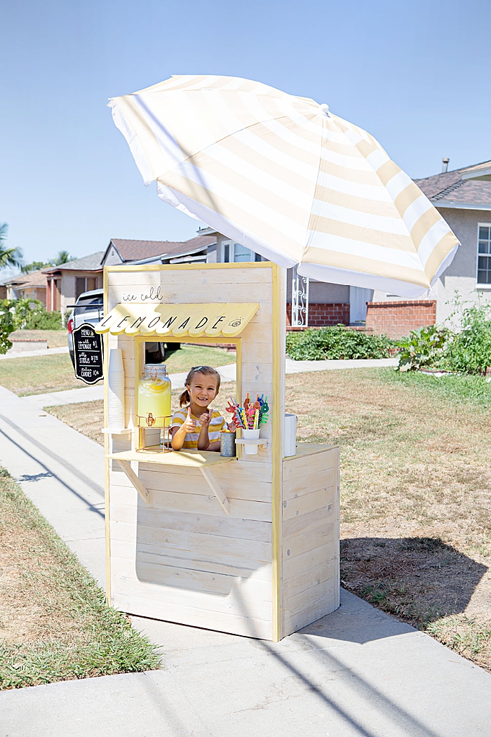 Start teaching your kids about money by hosting a lemonade stand!