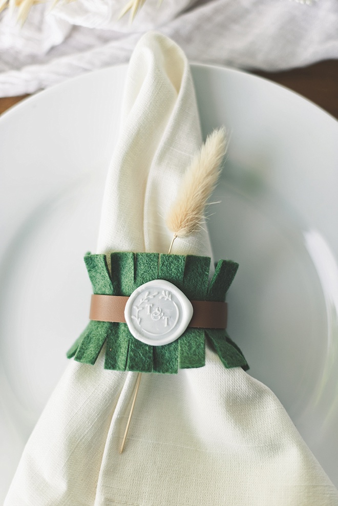 Winter wedding napkin ideas