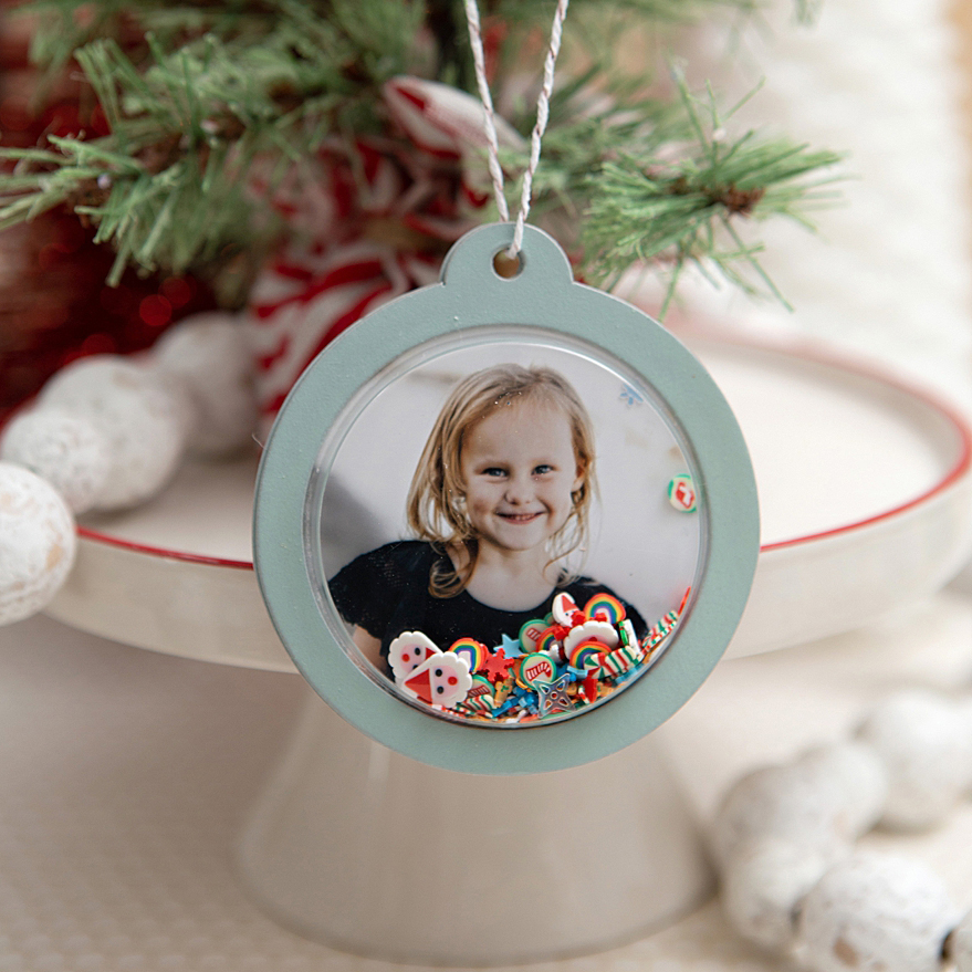 How To Make Photo Shaker Ornaments With Canon SELPHY - Something